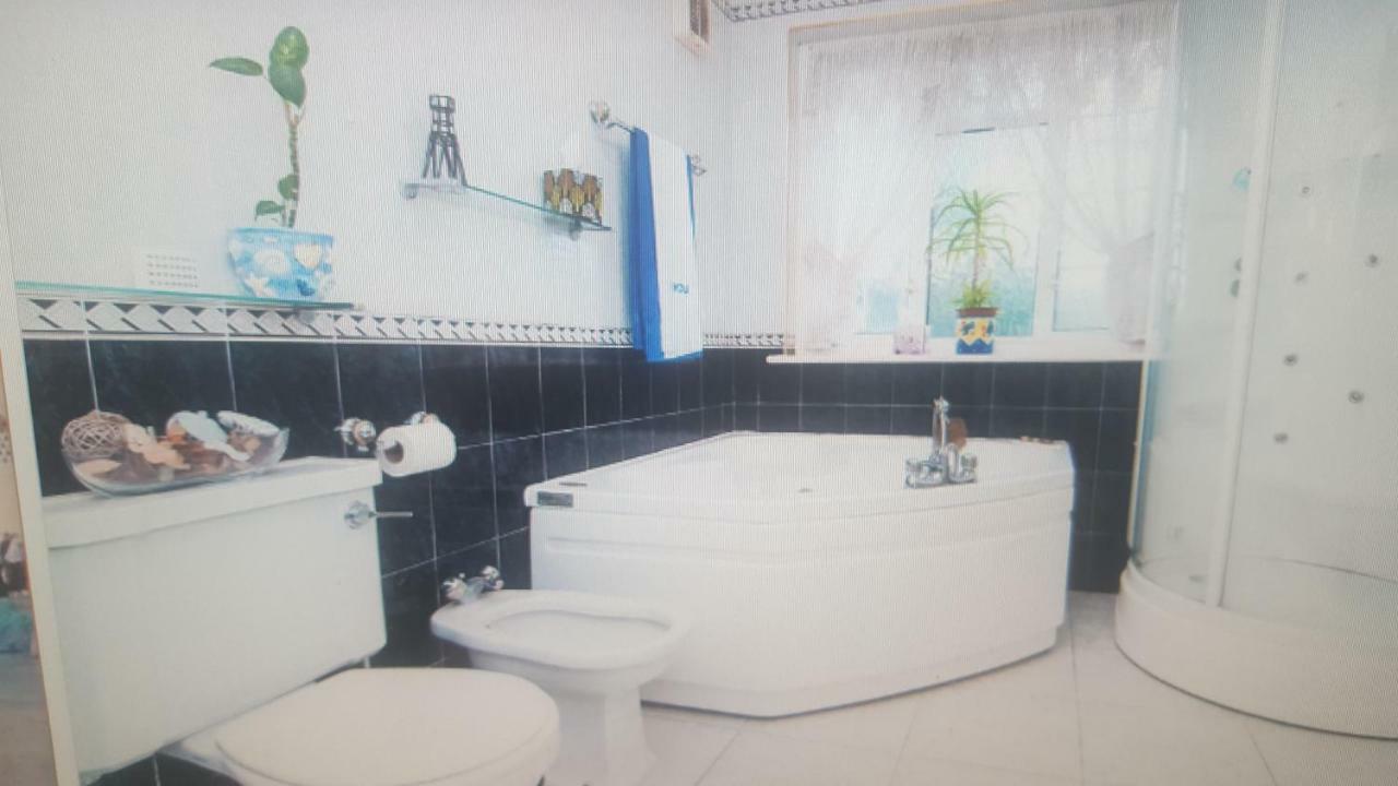 Comfy Room Well Located Лондон Экстерьер фото